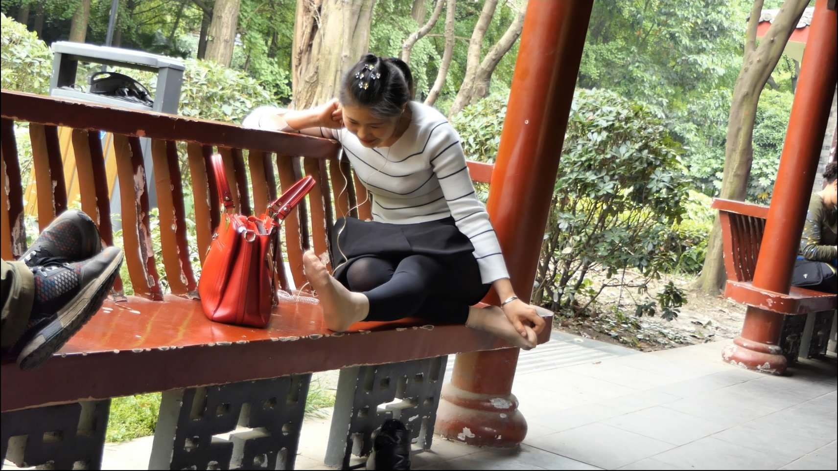 streetsnapnylon[00 01 12][20181208 233741 4]